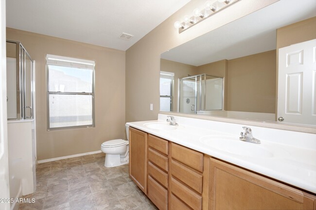 Building Photo - 18515 W Sunbelt Dr