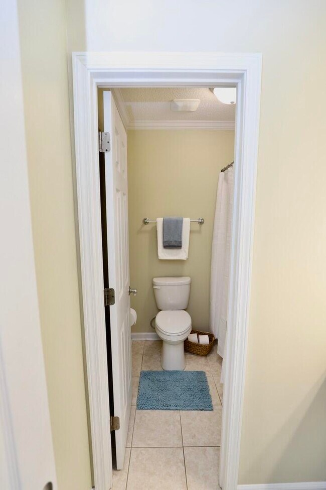 Building Photo - 3196 Daufaskie Rd