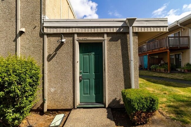 Building Photo - Beautiful Studio unit ready for you to cal...