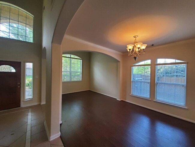 Building Photo - 19 W Spindle Tree Cir