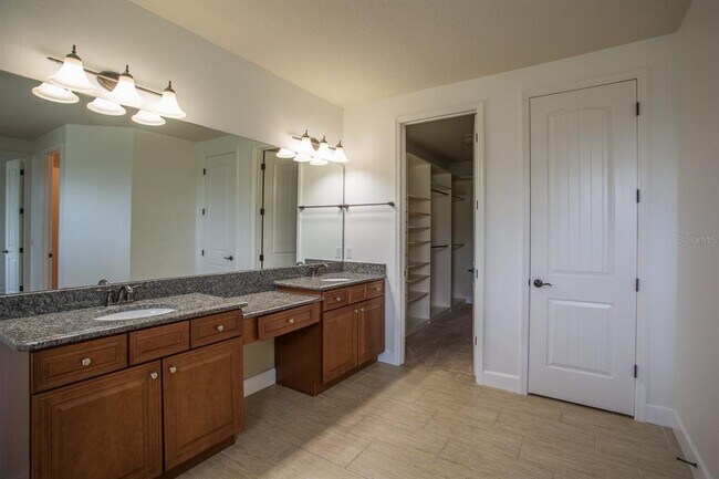 Building Photo - 12227 Regal Lily Ln