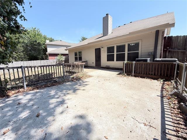 Building Photo - 1910 Pin Oak Ln