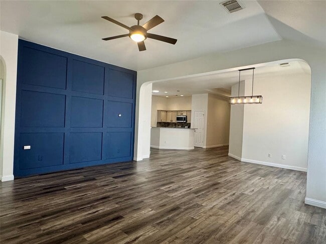 Building Photo - 5615 Taylorcrest Dr