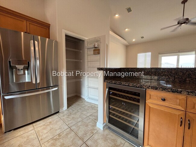 Building Photo - Golf Course Living with Mountain Views & Detached Casita