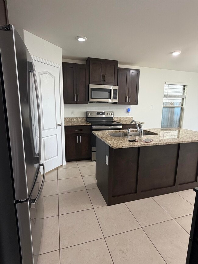 Building Photo - 5701 Montevista Dr