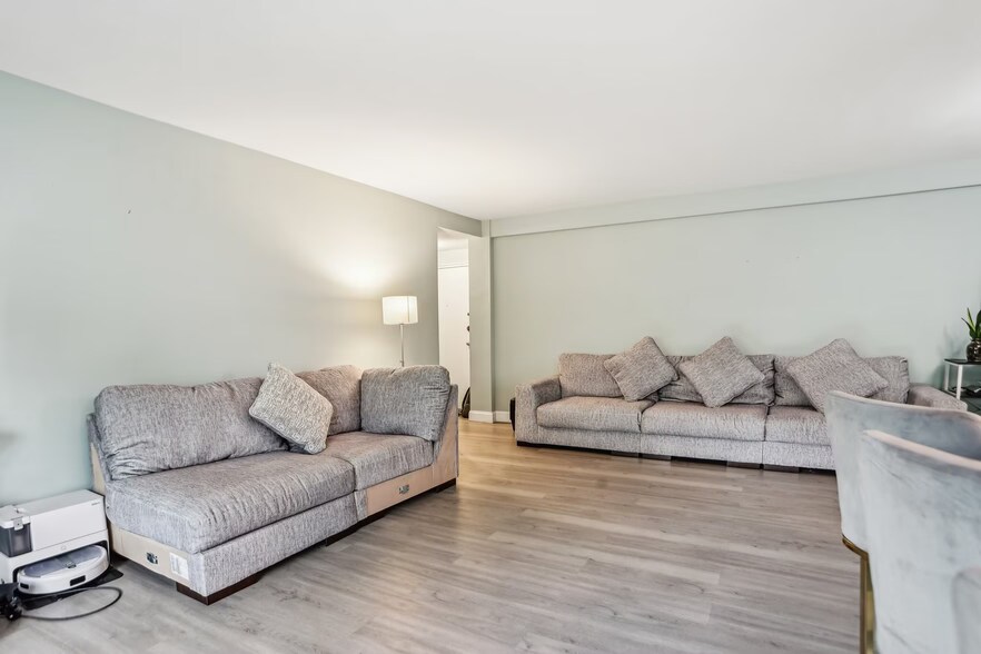 Building Photo - 4100 W St NW