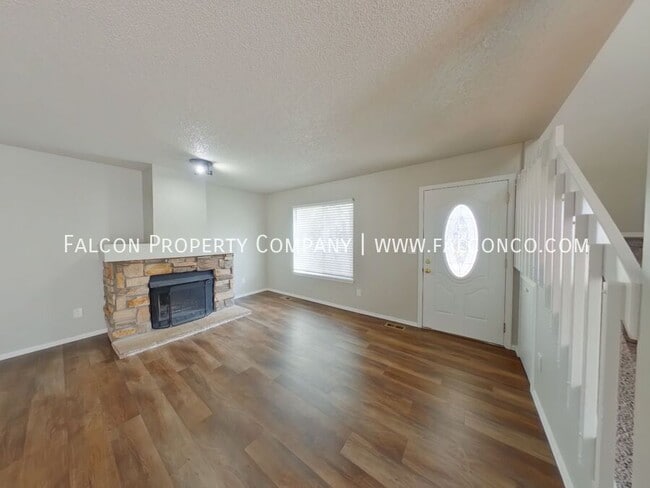 Building Photo - 6157 Desoto Dr