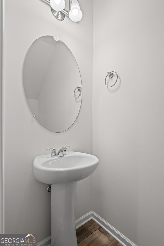 Building Photo - 1002 Depot St