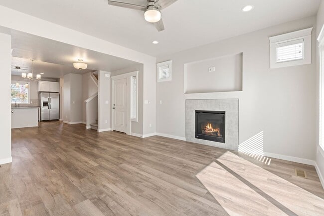 Building Photo - GORGEOUS Duplex in Payette w/3 Bedrooms & 2.5 Baths