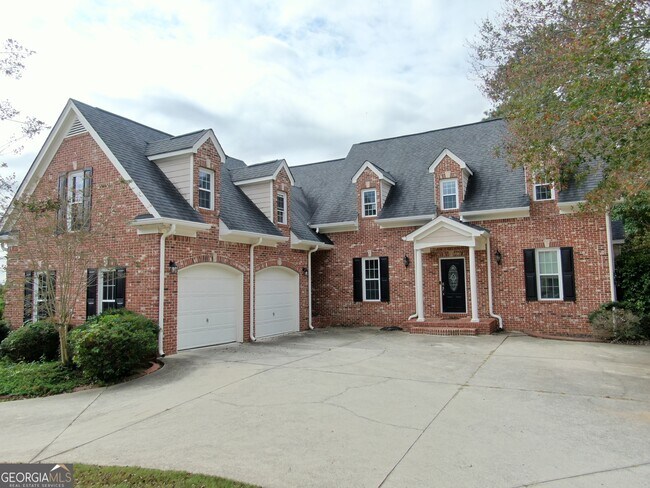 Building Photo - 4901 Planters Walk