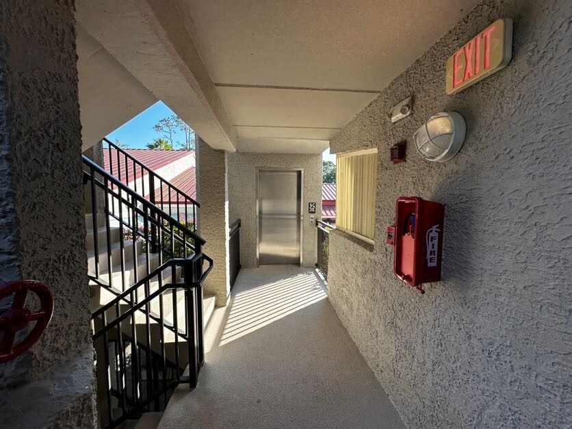 Building Photo - 90 Helmsman Way