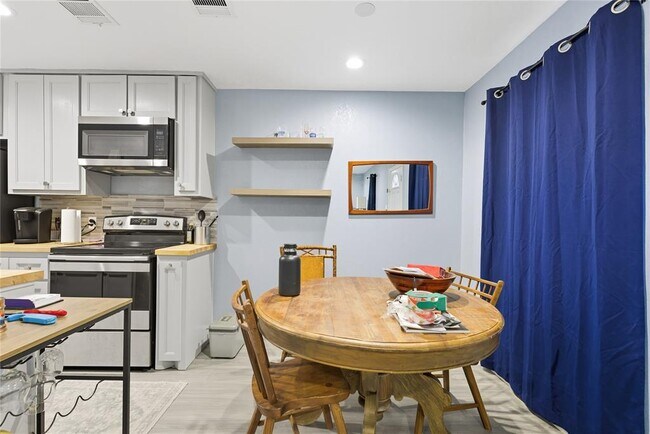 Building Photo - 5401 Agua Caliente Cove