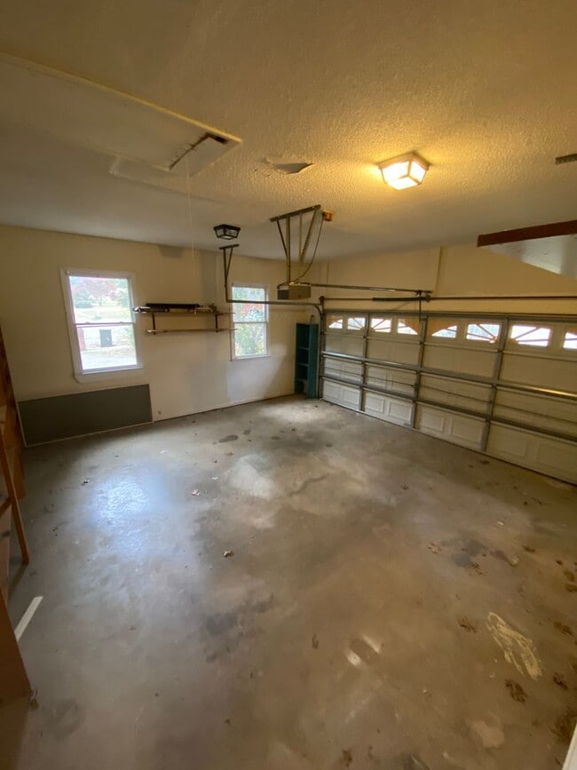 Building Photo - Coming Soon!