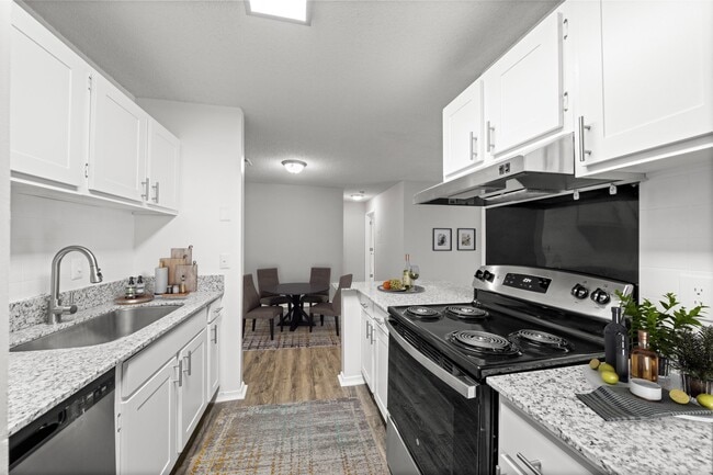 1BD, 1BA - 800SF - Kitchen (Renovated) - Rosewood Apartment Homes