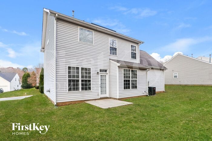 Building Photo - 6017 Briggs Dr