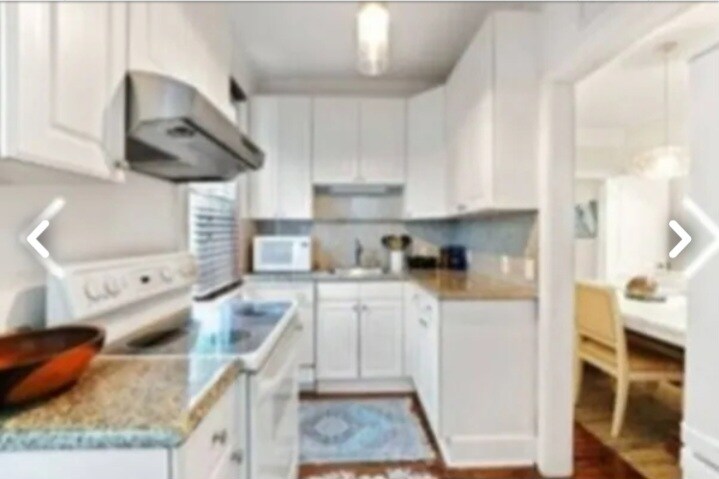 Building Photo - 255 Park Ave