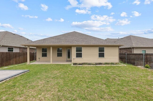 Building Photo - 503 Willow View Way