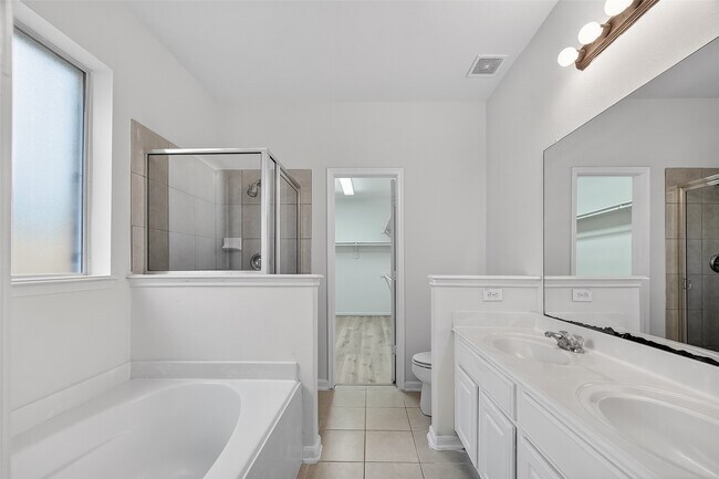 Building Photo - 2708 Calico Creek Ln