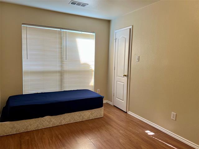 Building Photo - 5009 Bay View