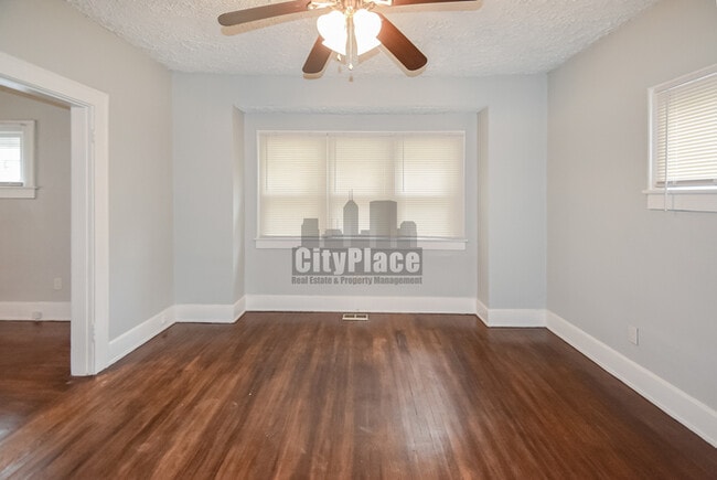 Building Photo - 1320 N Beville Ave