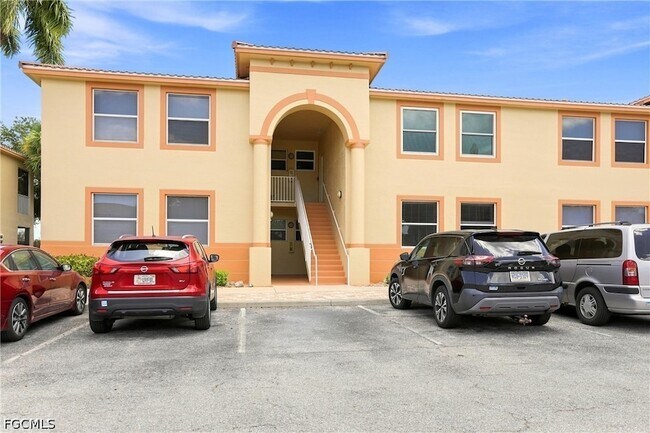 Building Photo - 15417 Bellamar Cir