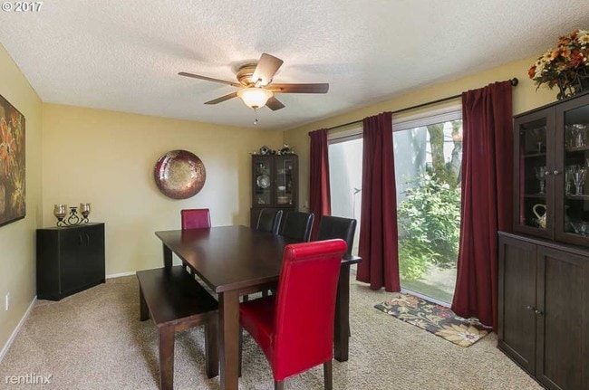 Building Photo - 15 Britten Ct