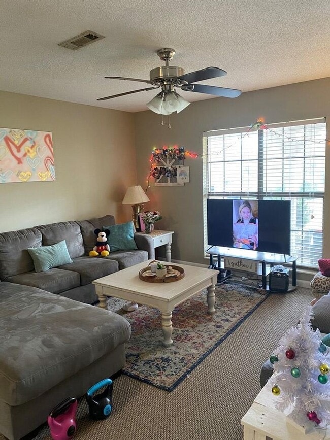 Building Photo - 126 Glenwood Ave