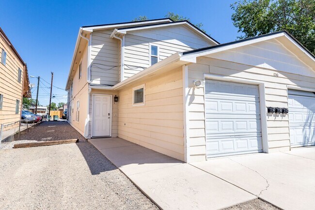 Primary Photo - 1240 Bunting Ave