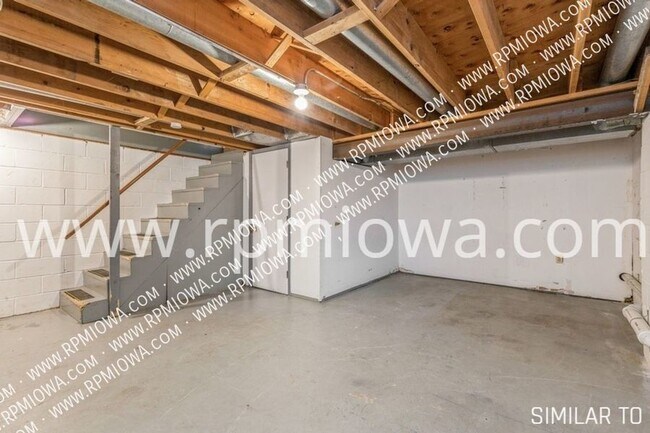 Building Photo - 5734 NW 54th Ct