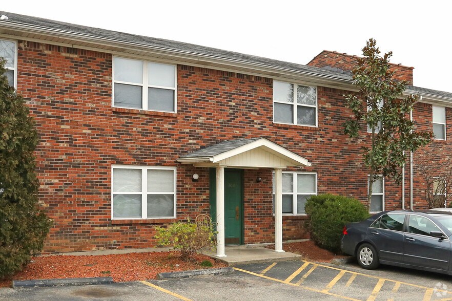 Eden Apartments 800 Circle Louisville KY 40258 Apartment Finder