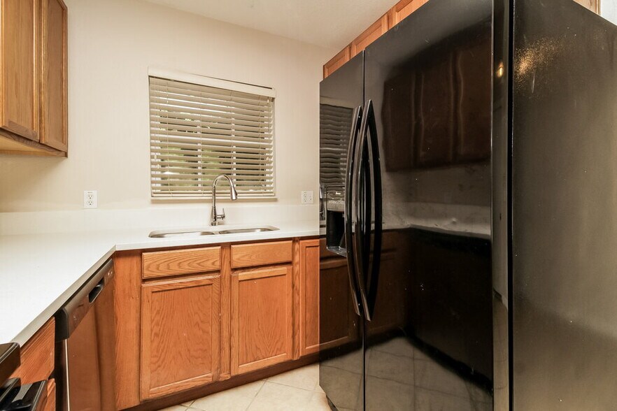Building Photo - 31074 Lochmore Cir