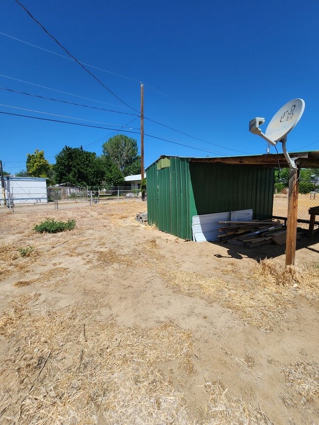 Building Photo - 3 Bedroom Home in Farmington NM 87402