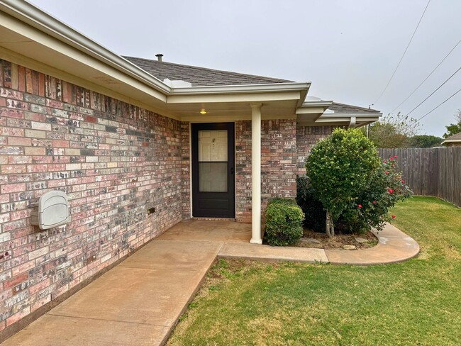 Primary Photo - 5426 Ricci St