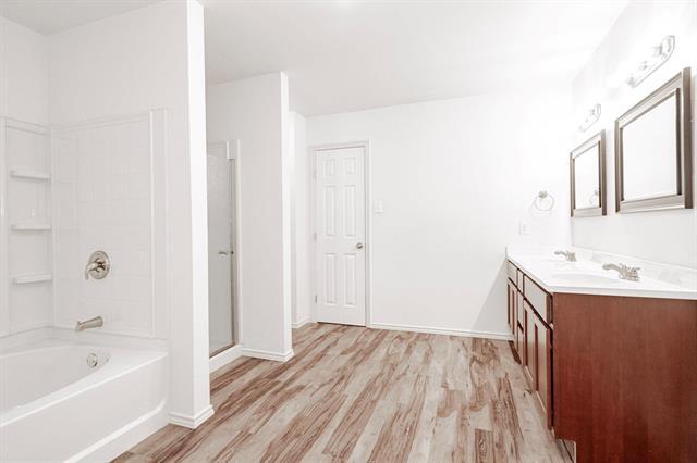 Building Photo - 525 Rocky Springs Dr