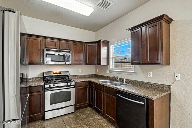 Building Photo - 4746 Joseph Rodriguez Dr