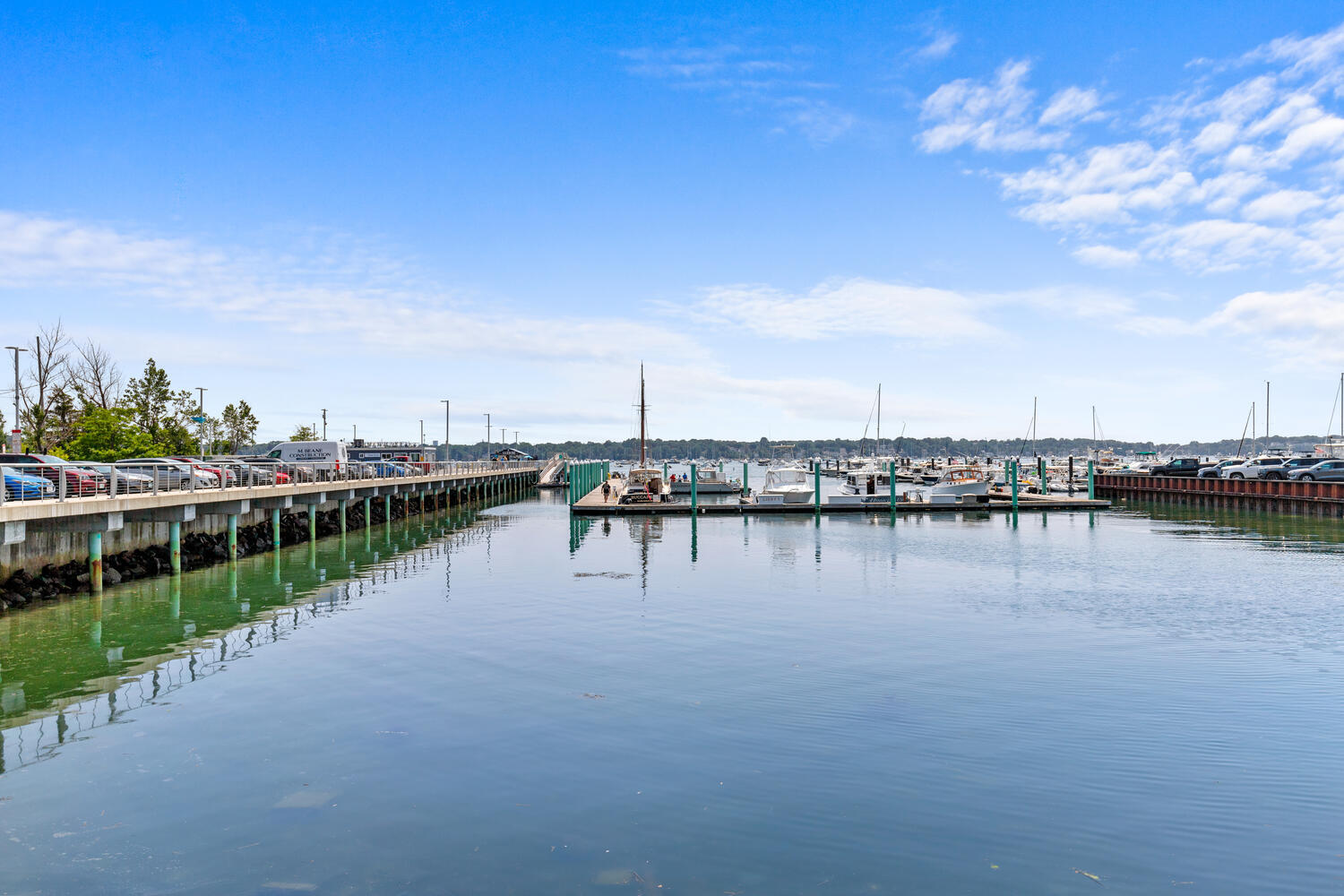 Building Photo - 25 Becket St