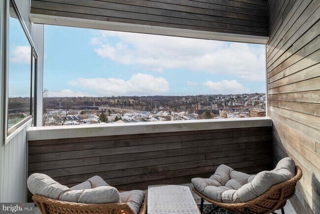 Building Photo - 237 Krams Ave