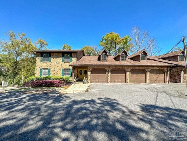 Primary Photo - 4831 E Olive Rd