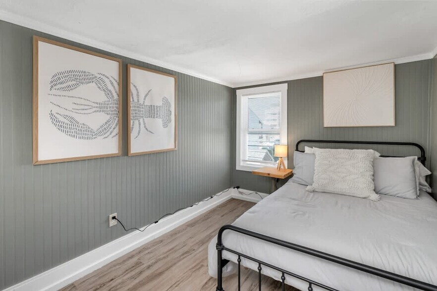 Building Photo - 9 Cole St