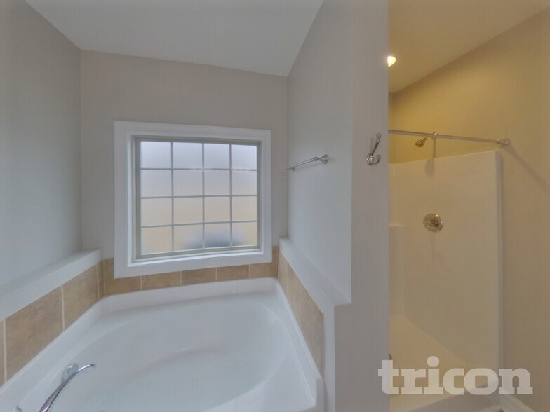 Building Photo - 1502 John Lee Ln