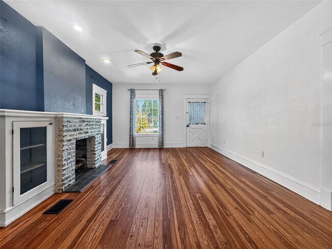 Building Photo - 1016 E Washington Ave