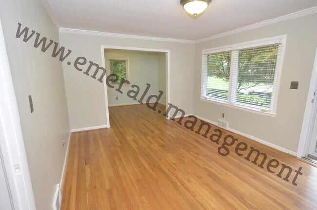 Building Photo - 2644 Harrington Dr