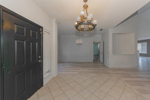 Building Photo - 6001 Pinwood Cir