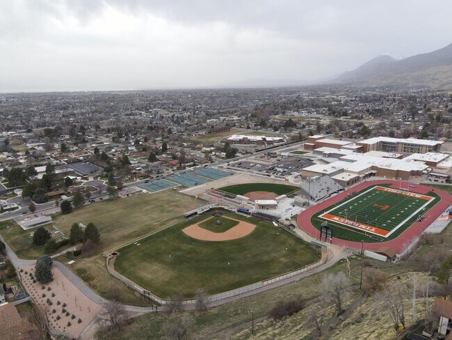 Building Photo - 3207 Apache Ln