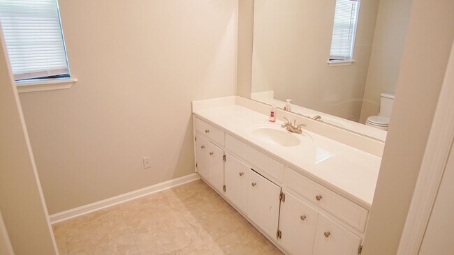 Building Photo - Lakeside Schools/Rehabbed and Ready for Move In. (NO PETS)