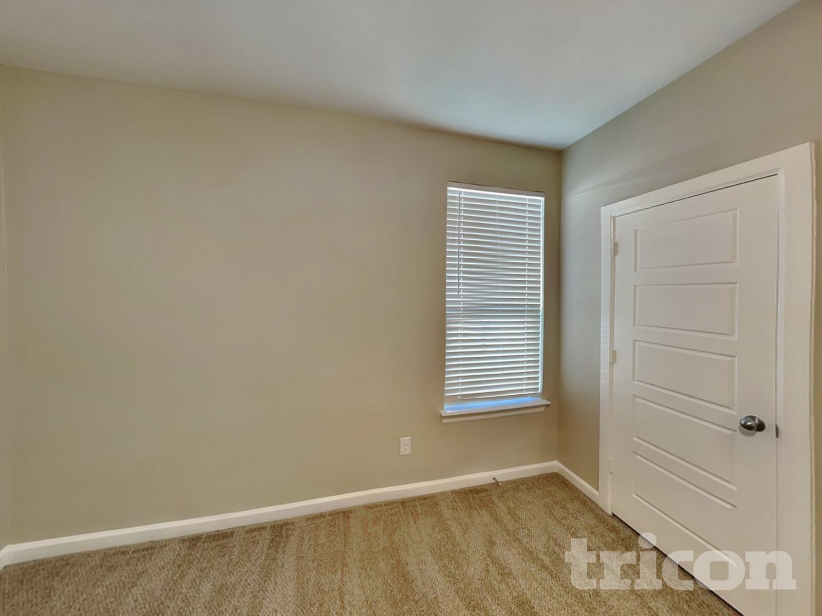 Building Photo - 540 Hazeltine Rd