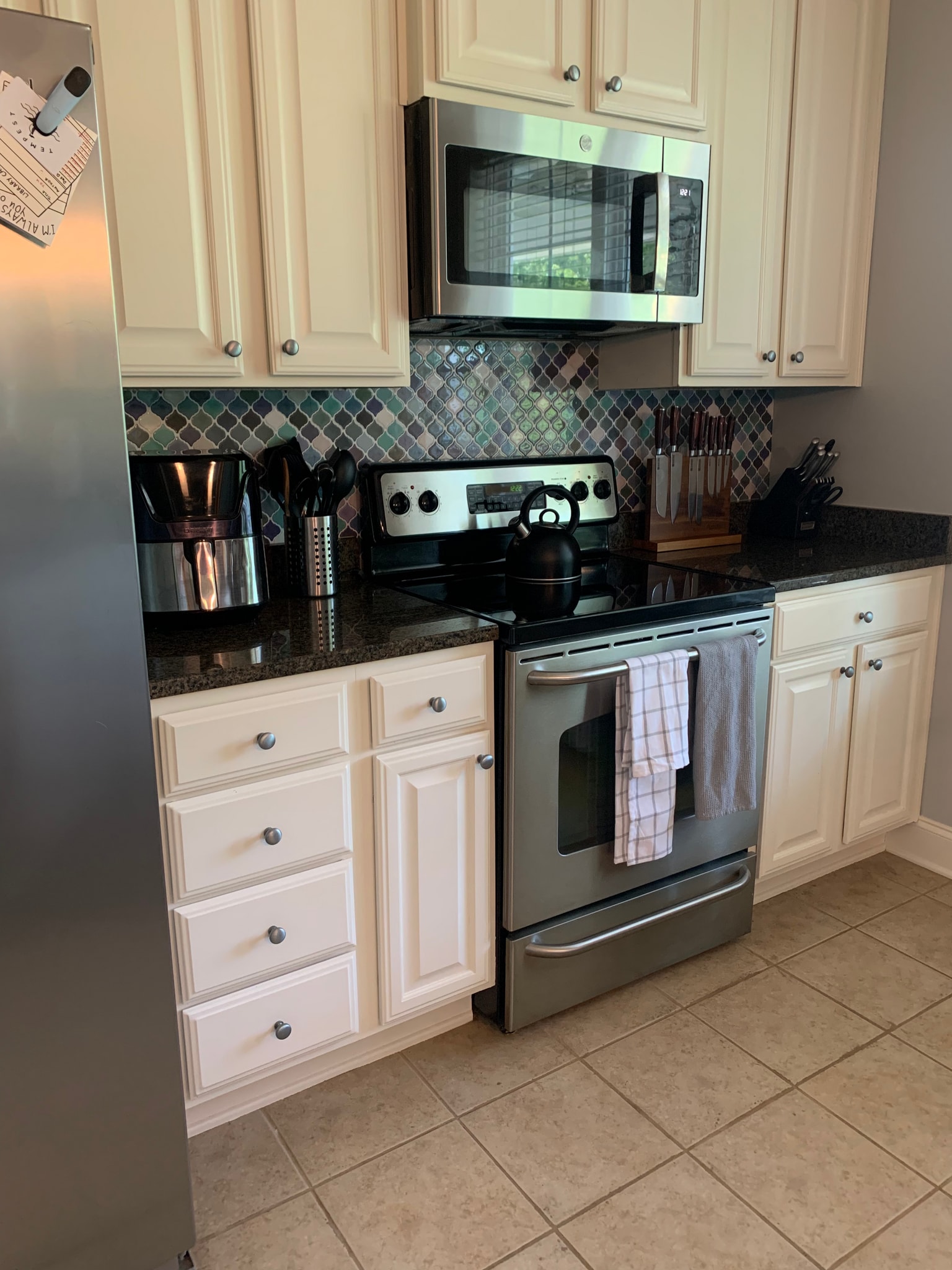 Stainless steel appliances - 2000 Belle Isle Ave