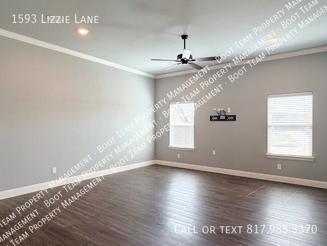 Building Photo - 1593 Lizzie Ln