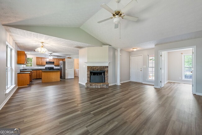 Building Photo - 209 Garrison Chase