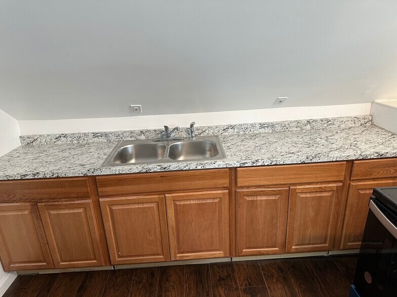 Sink and cabinet - 166 Bond St